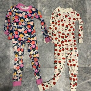 Hanna Andersson Cream Pajama Set with Pink and Green Accents bundle of 2 sets